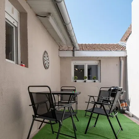 Maison Du Jeu Cnpe Marché De Noël Raclette 8pers Jeux Video Et De Société * Gravelines