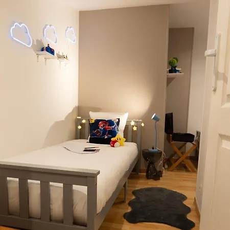Belle Maison Jeux 8pers Centre Carnaval Et Cnpe * Gravelines