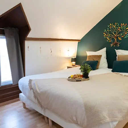 Belle Maison Jeux 8pers Centre Carnaval Et Cnpe Nyaraló